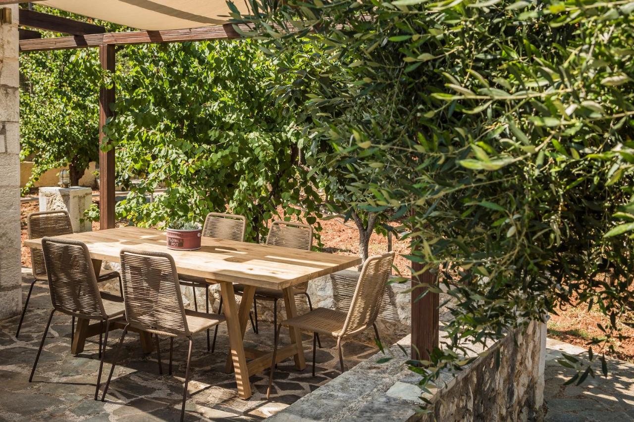 Ploes Luxury Cottages Pesádha Eksteriør bilde