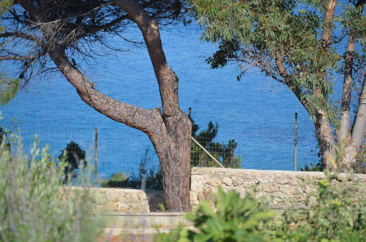 Ploes Luxury Cottages Pesádha Eksteriør bilde