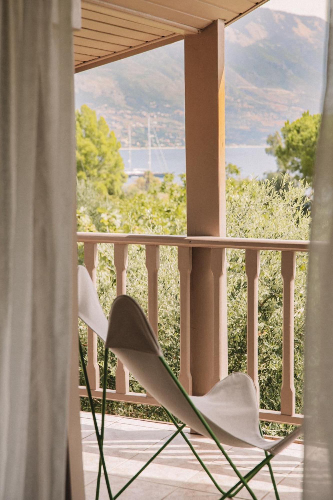 Ploes Luxury Cottages Pesádha Eksteriør bilde