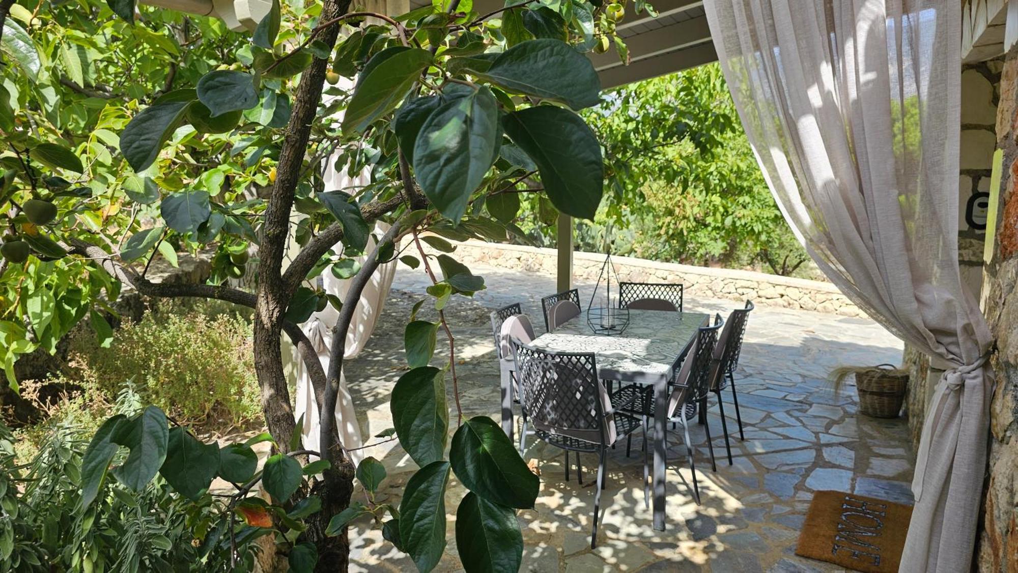 Ploes Luxury Cottages Pesádha Eksteriør bilde